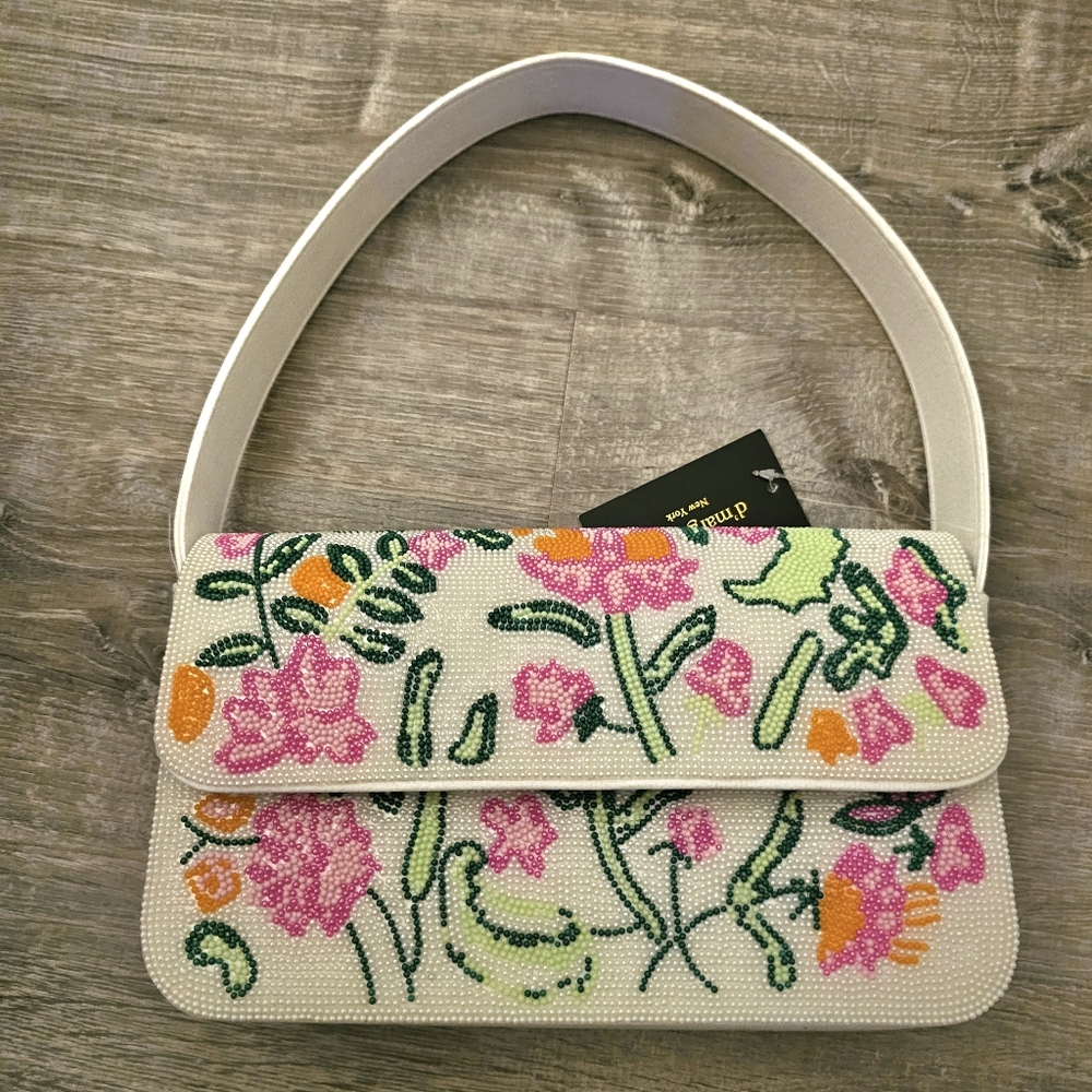 D’Margeaux Handcrafted White Floral Beaded shoulder bag - Picture 11 of 13